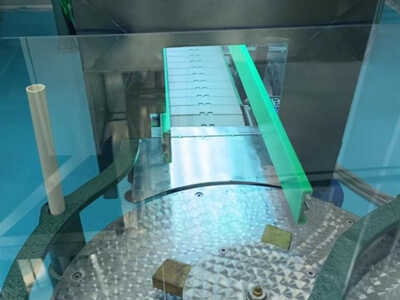 如何解決灌裝中的細(xì)菌問題？防爆紫外線滅菌燈助力灌裝線高效殺菌